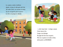 Load image into Gallery viewer, Reina Ramos conoce a un cachorro enorme