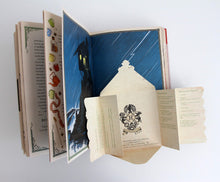 Load image into Gallery viewer, Harry Potter y la piedra filosofal (Ed. Minalima) / Harry Potter and the Sorcerer's Stone: MinaLima Edition